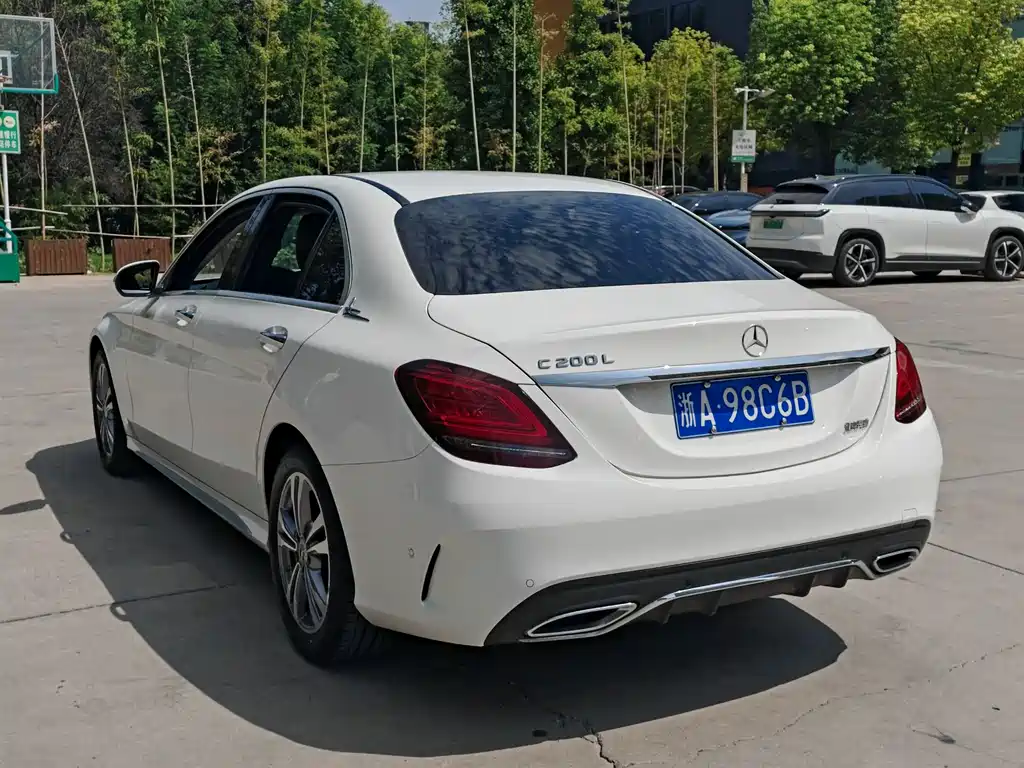 Mercedes-Benz C-Class — миниатюра 5