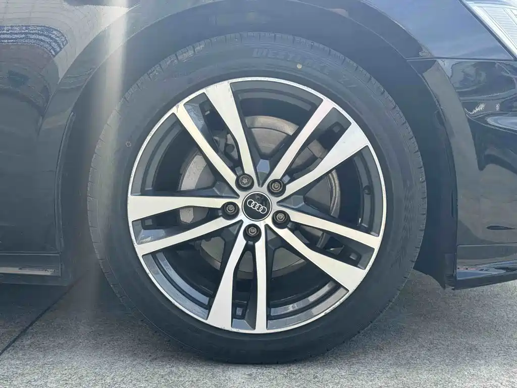 Audi A6L — миниатюра 5