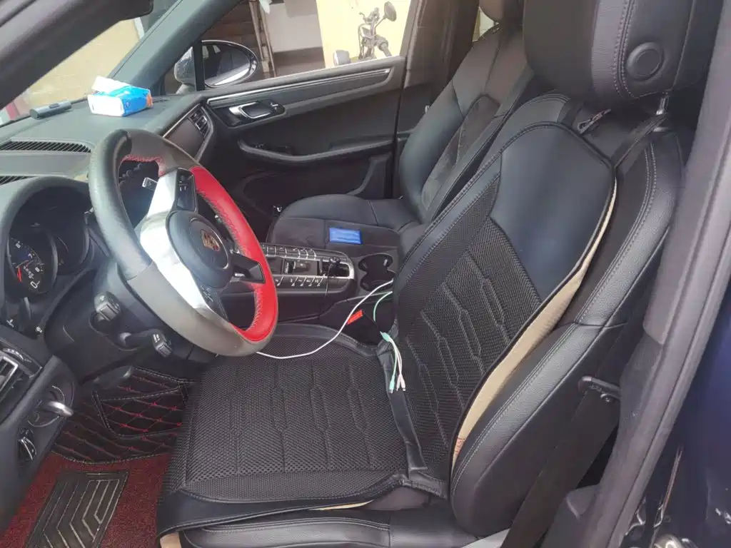 Porsche Macan — миниатюра 16