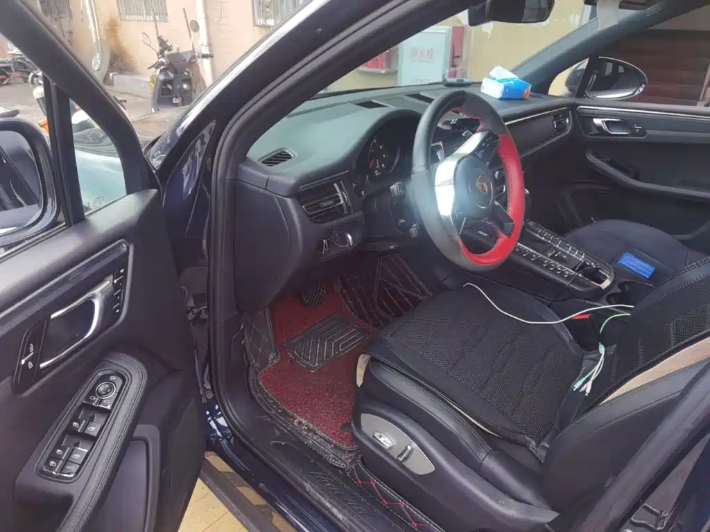 Porsche Macan — миниатюра 17