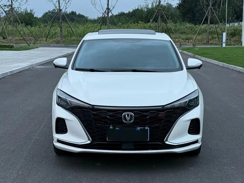 Changan Eado — миниатюра 2