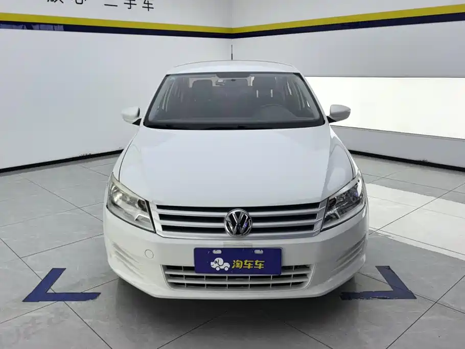 Volkswagen Santana — миниатюра 2
