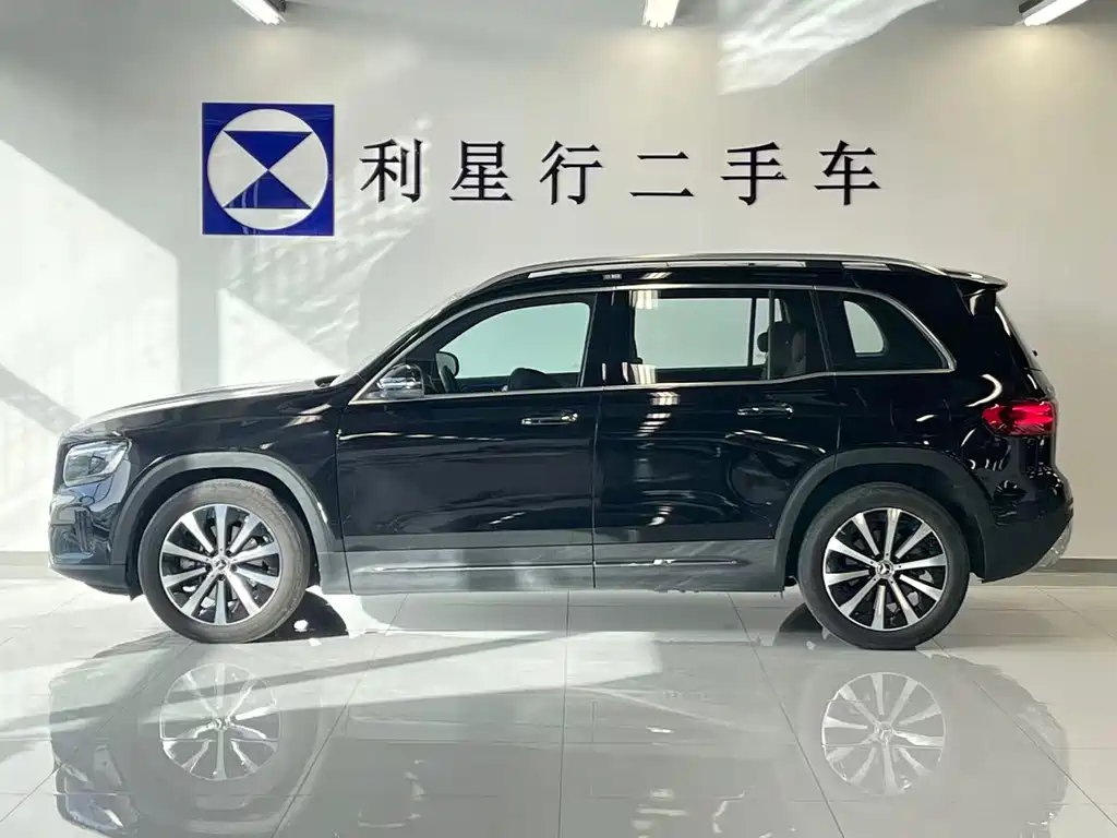 Mercedes-Benz GLB — миниатюра 3