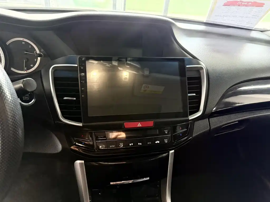 Honda Accord — миниатюра 16