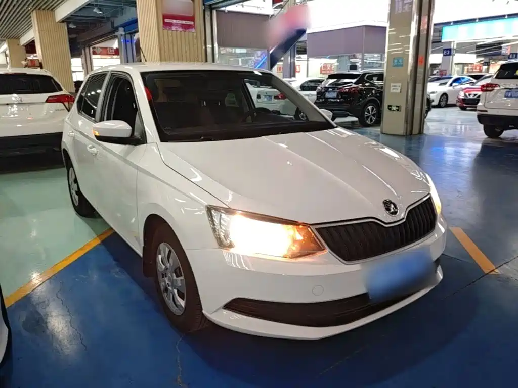 Skoda Fabia — миниатюра 4