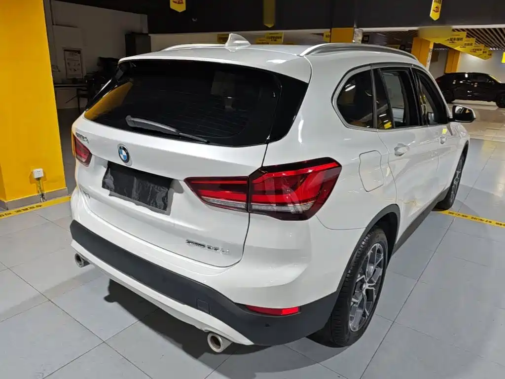 BMW X1 2022 — фото 5