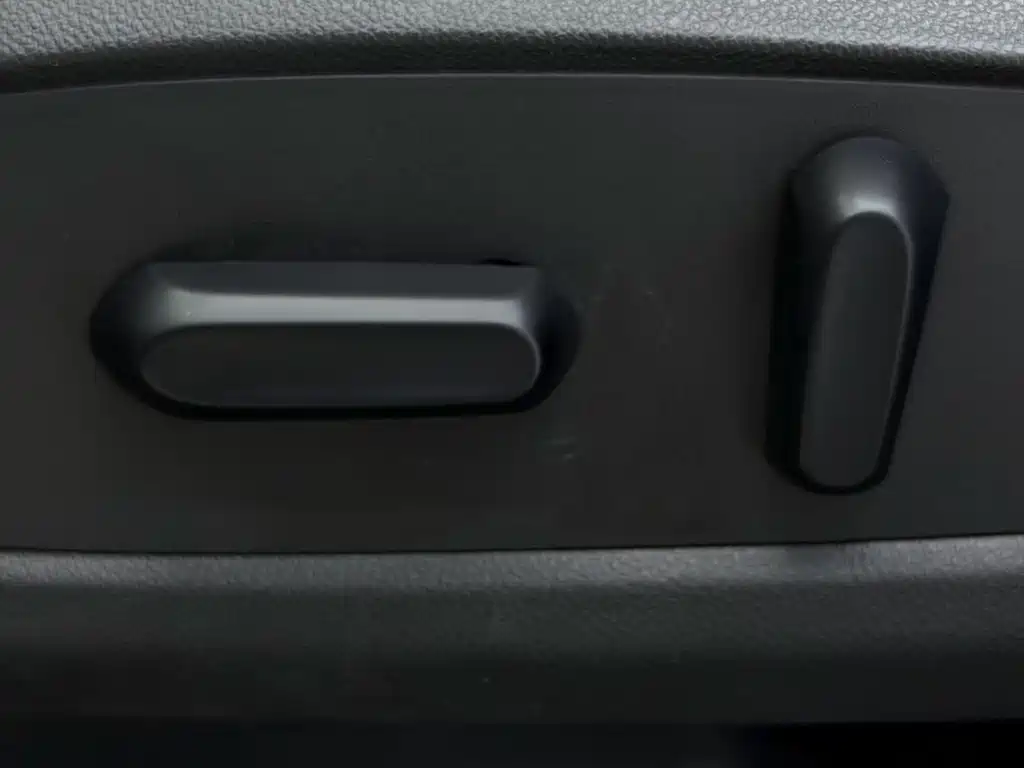 Chevrolet Tracker — миниатюра 12