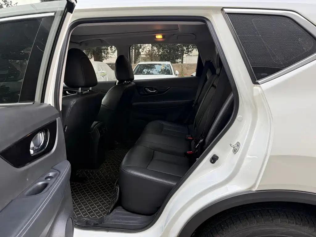 Nissan X-Trail — миниатюра 4