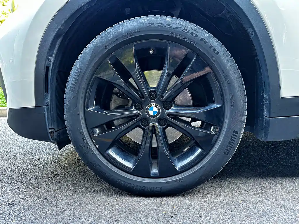 BMW X1 — миниатюра 5
