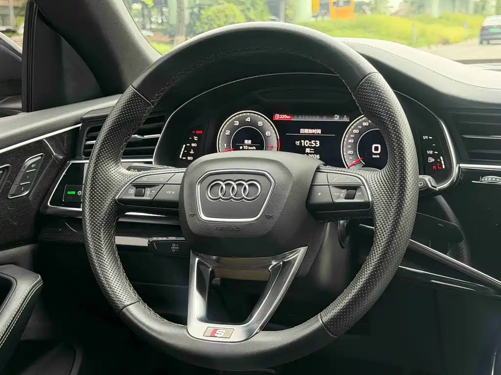 Audi Q8 — миниатюра 12