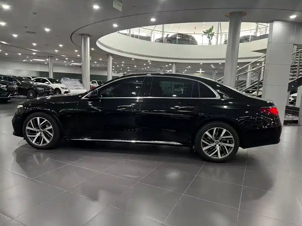 Mercedes-Benz E-Class E 2024 E 300 L Fashion