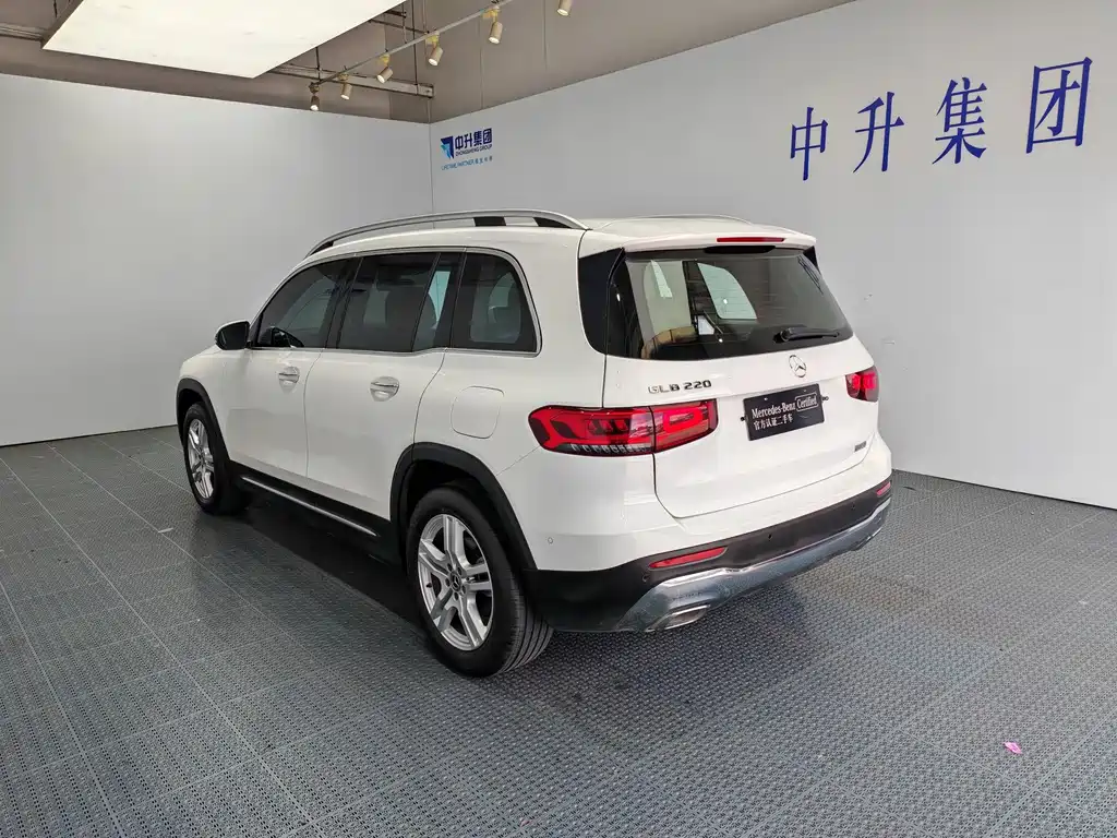 Mercedes-Benz GLB — миниатюра 4