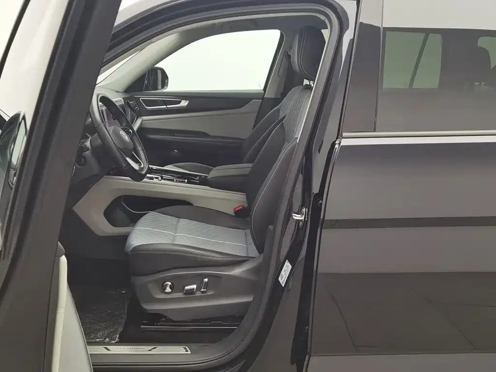 Volkswagen Teramont 2022 — фото 10