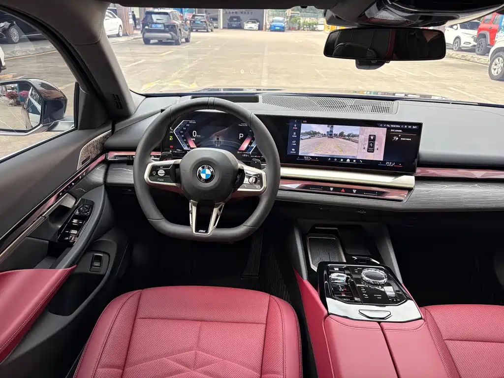 BMW 5 Series — миниатюра 5