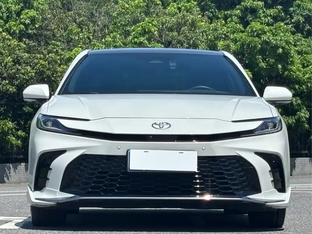 Toyota Camry 2024 2.0HXS Sport Plus
