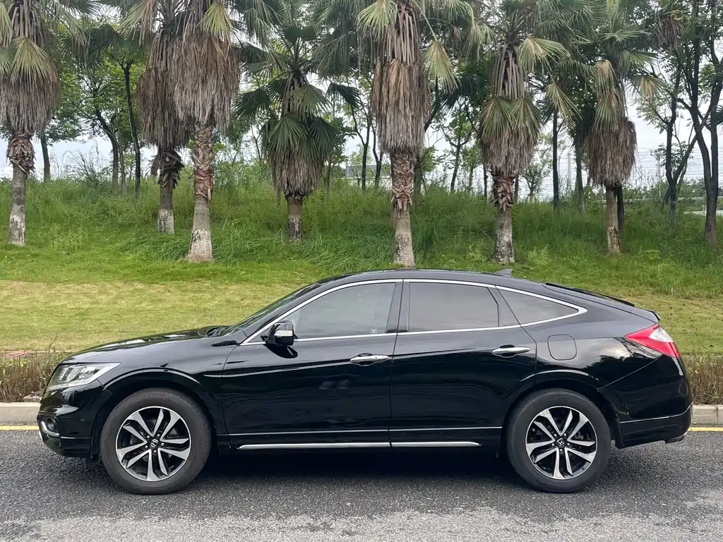 Honda Crosstour — миниатюра 5
