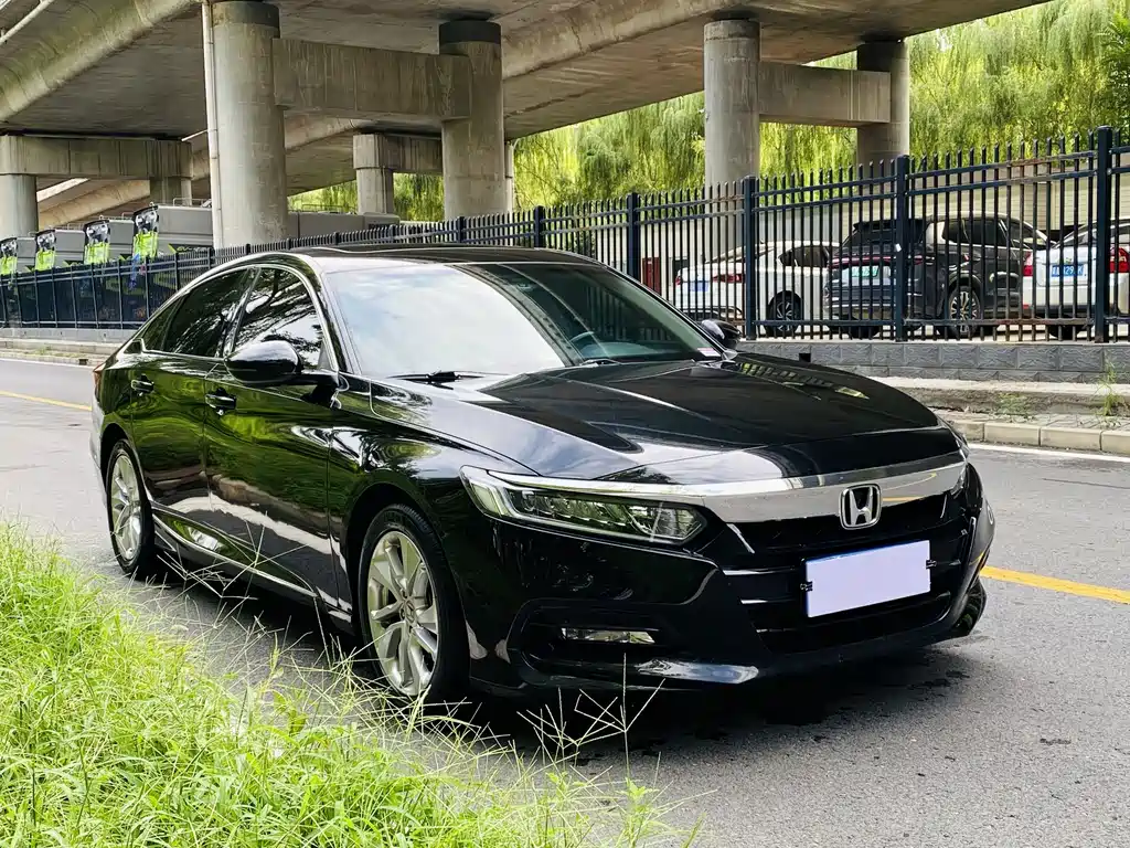 Honda Accord — миниатюра 4