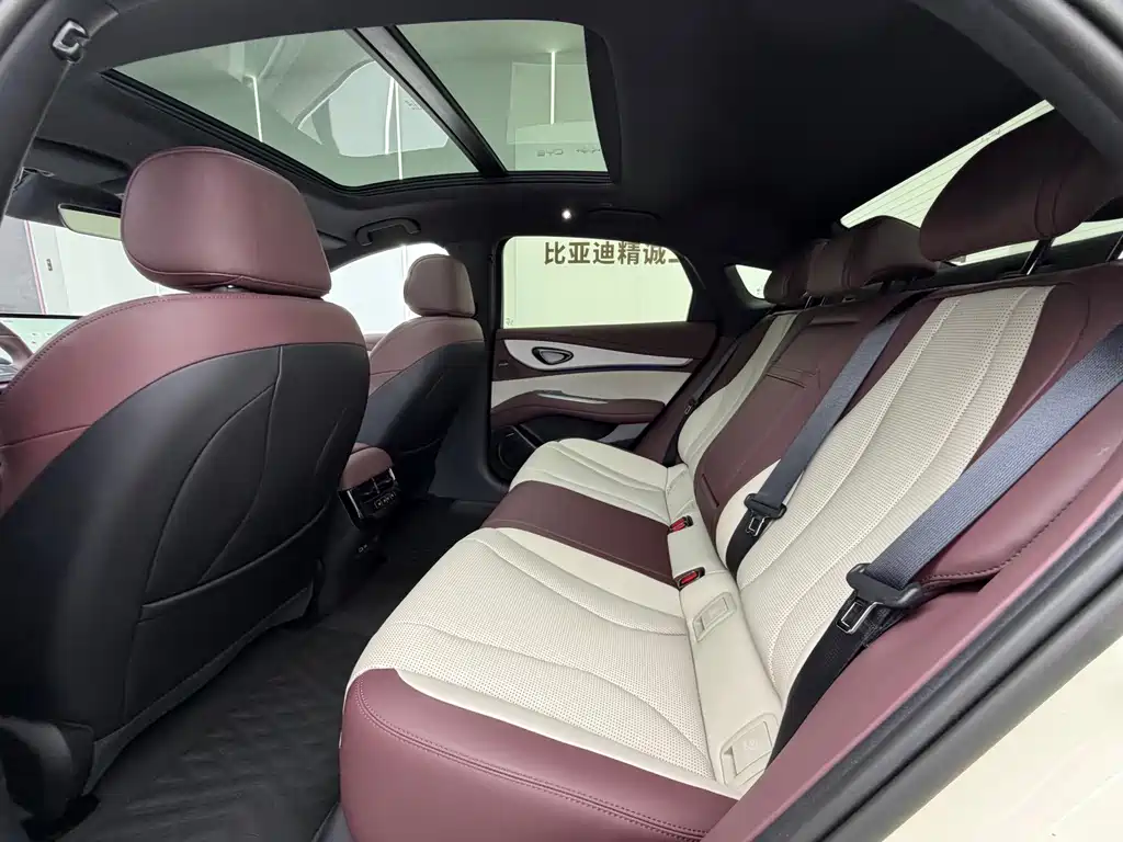 BYD Seal 07 DM-i — миниатюра 7