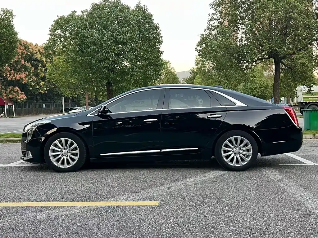 Cadillac XTS — миниатюра 3
