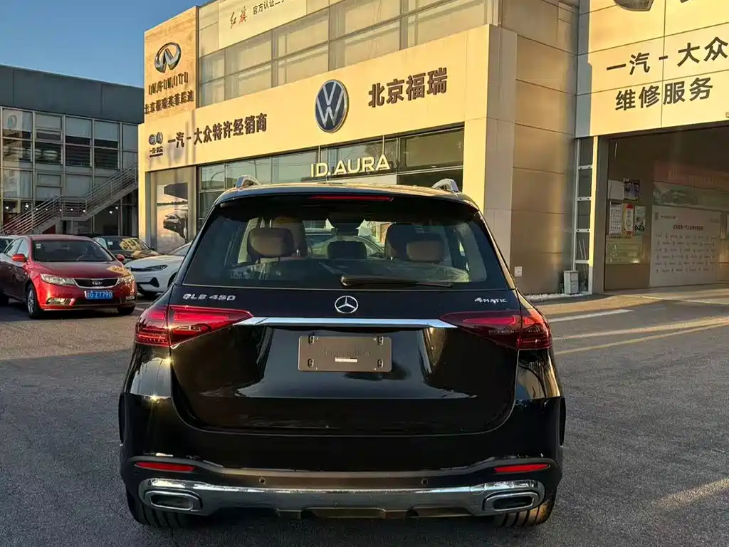 Mercedes-Benz GLE (Import) — миниатюра 4