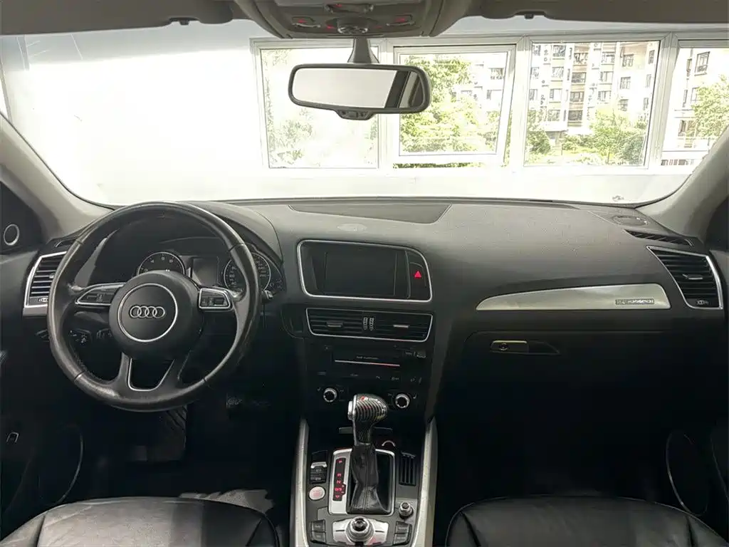Audi Q5 (Import) — миниатюра 6
