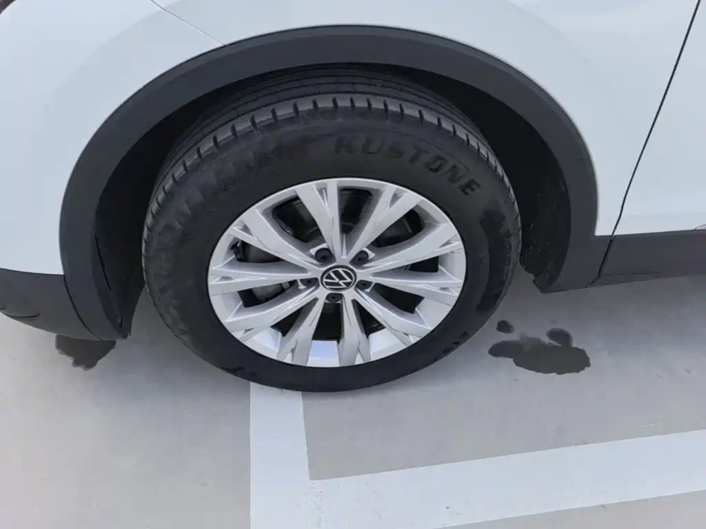 Volkswagen Tiguan L — миниатюра 23