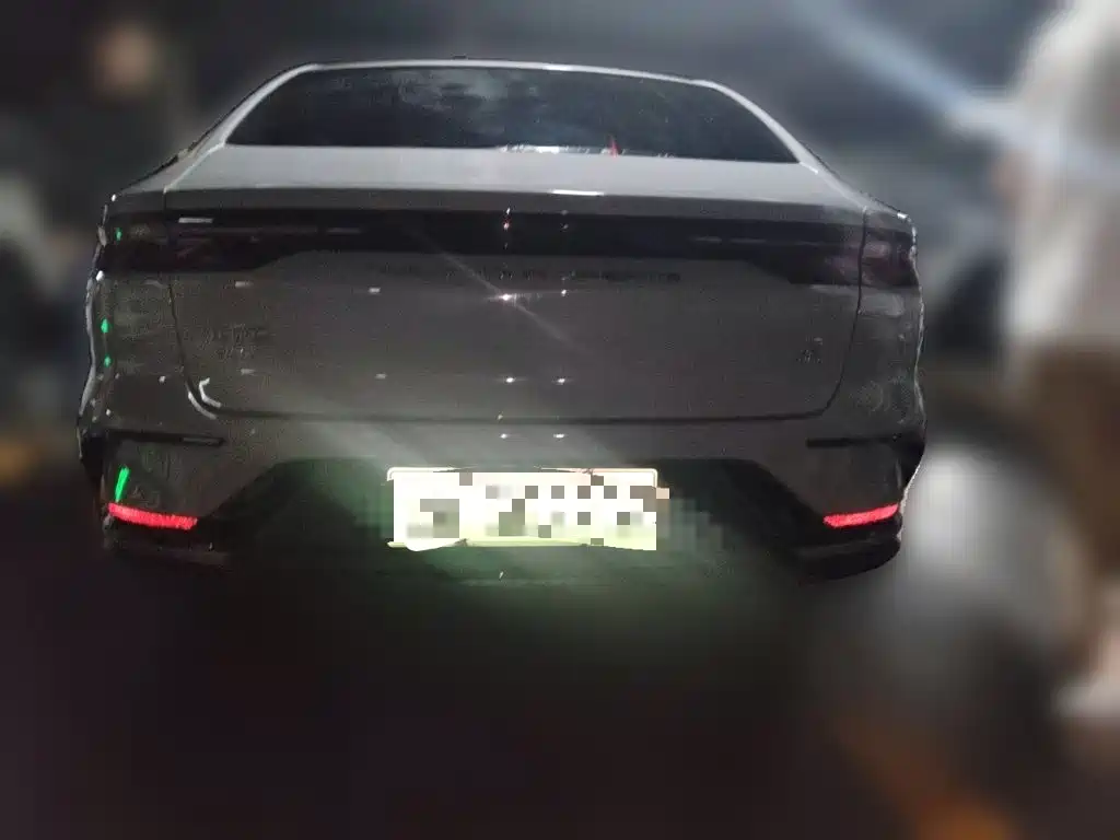 BYD Han — миниатюра 15