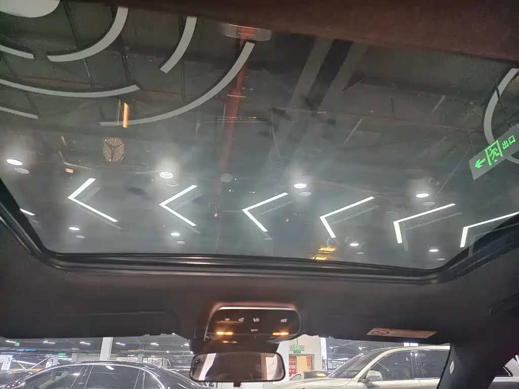 Mercedes-Benz C-Class — миниатюра 16