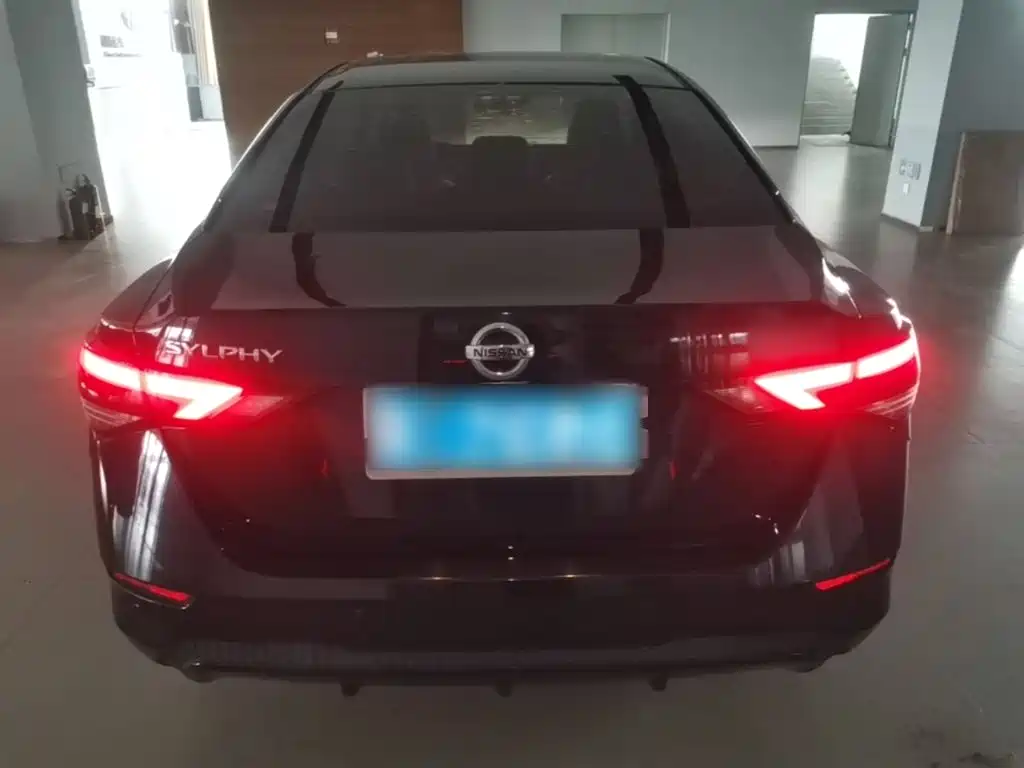 Nissan Sylphy — миниатюра 6