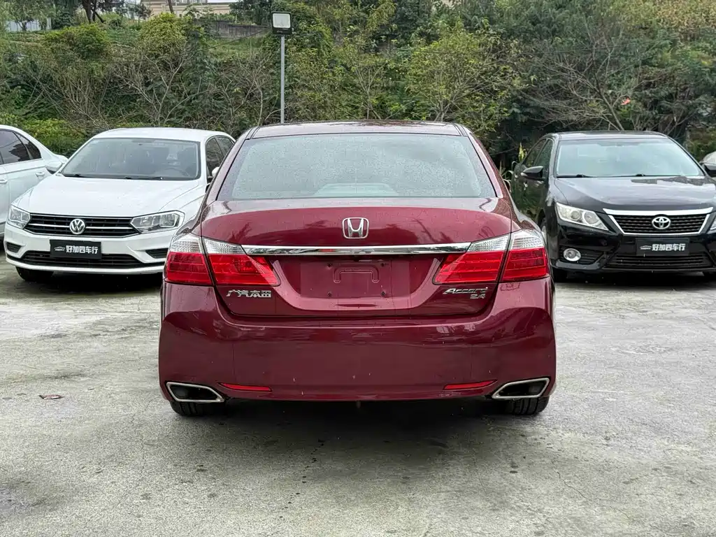 Honda Accord — миниатюра 8