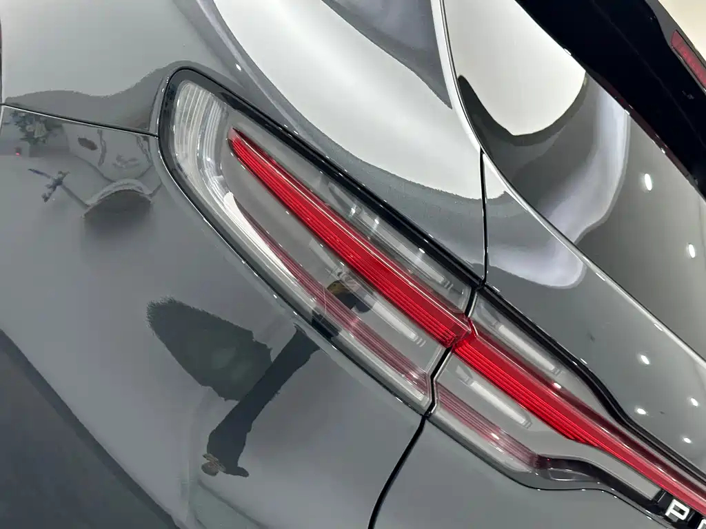 Porsche Macan — миниатюра 20