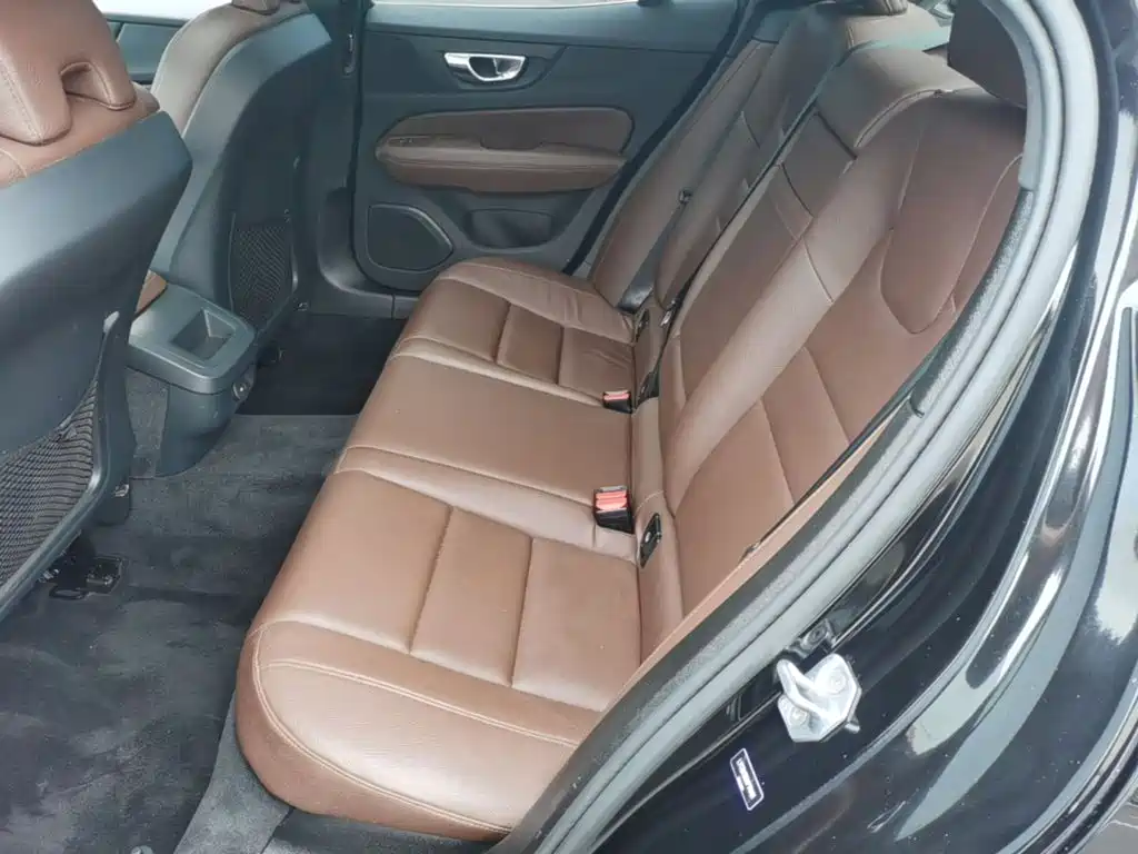 Volvo S60 — миниатюра 17