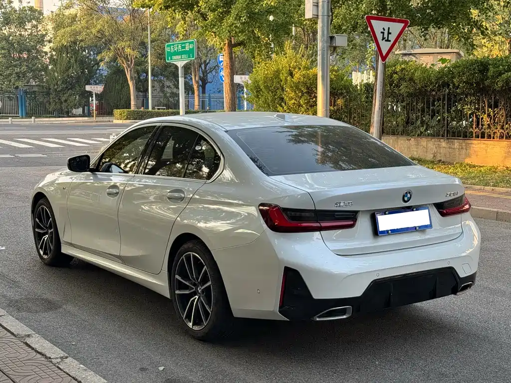 BMW 3 Series — миниатюра 24