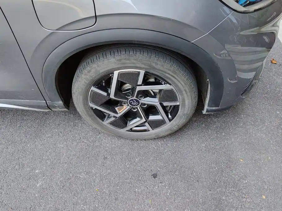 BYD Yuan Plus — миниатюра 6