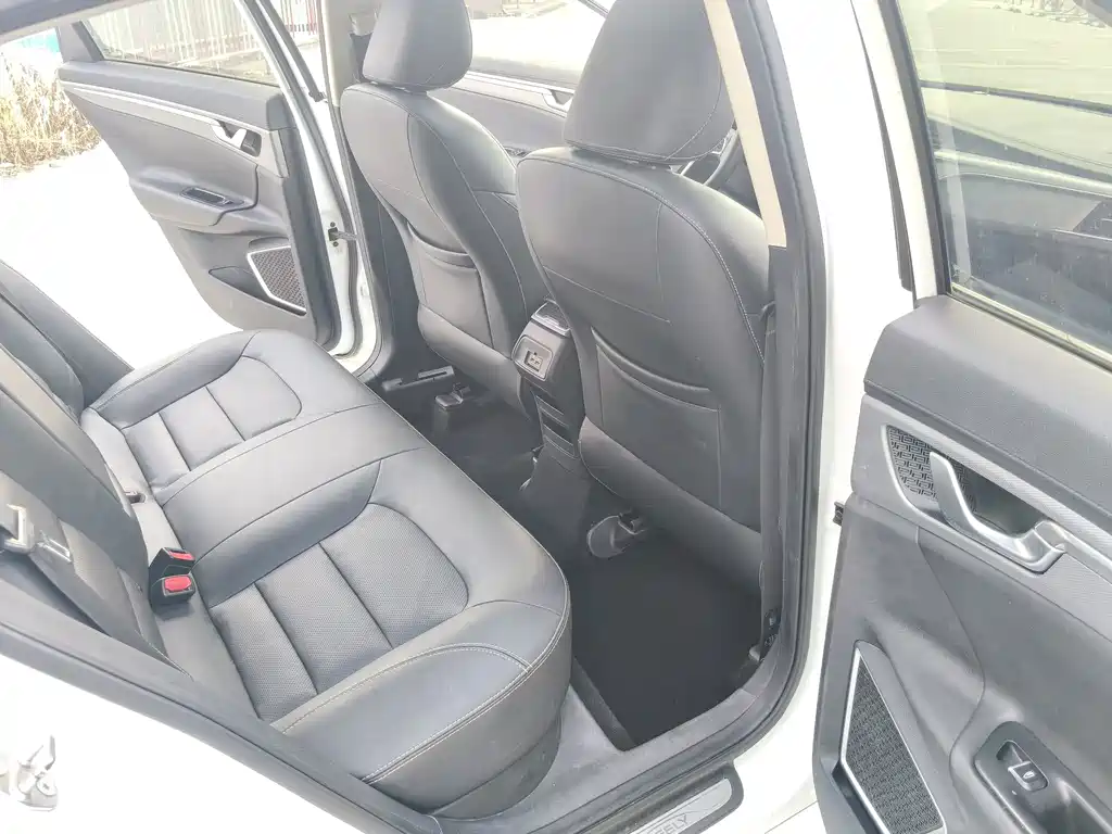 Geely Emgrand GL — миниатюра 22