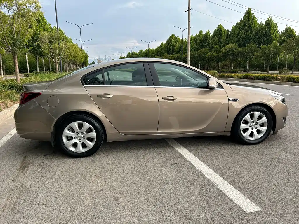 Buick Regal — миниатюра 10