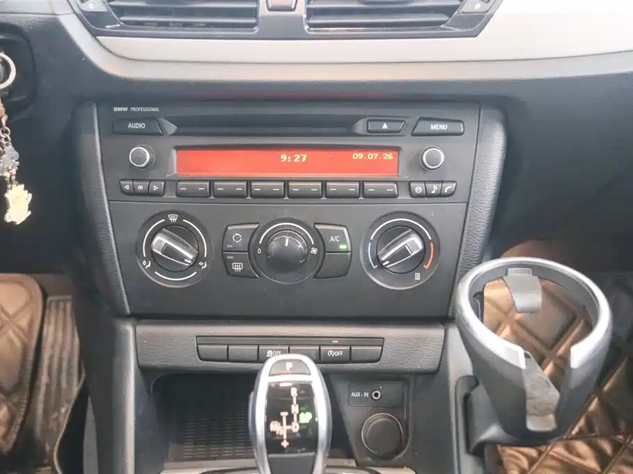 BMW X1 2014 sDrive18i Fashion