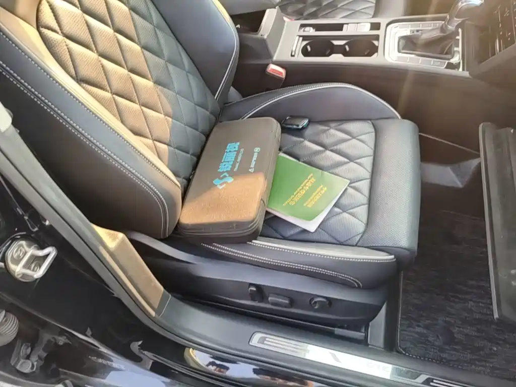 Volkswagen Magotan PHEV — миниатюра 25