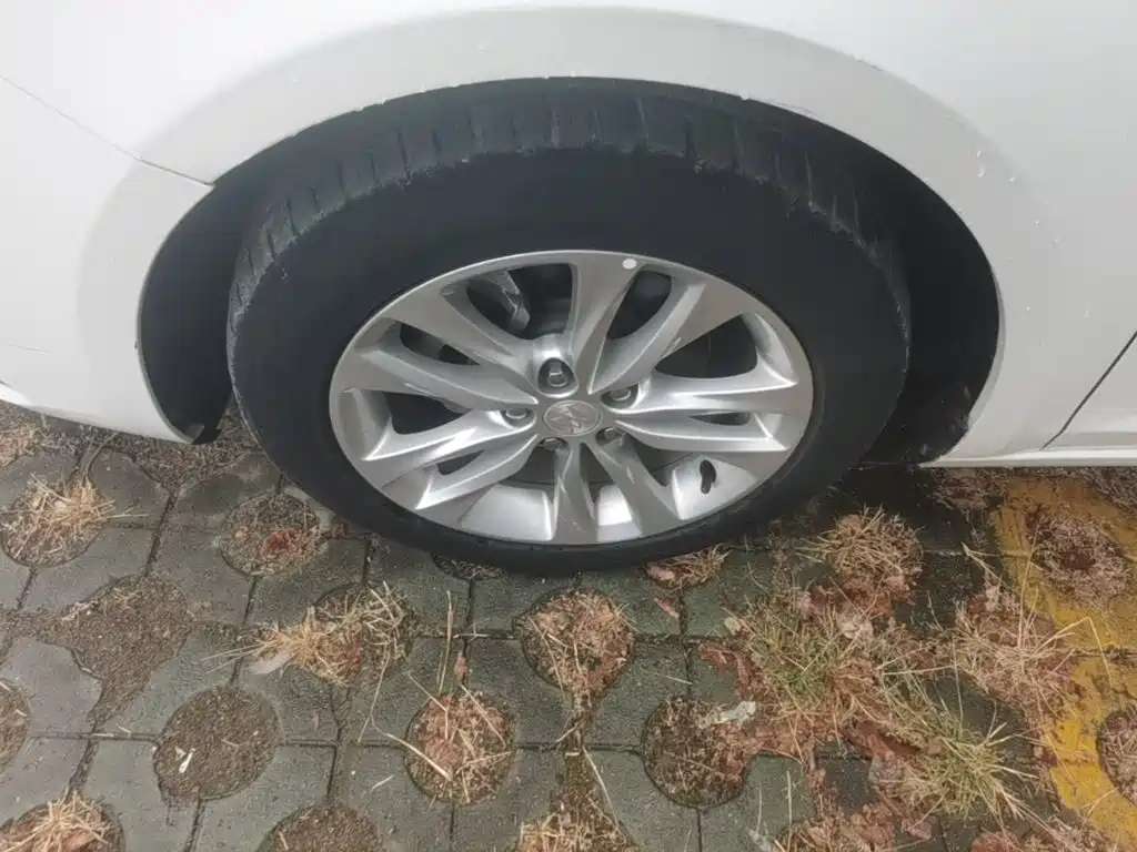 Buick Verano — миниатюра 23