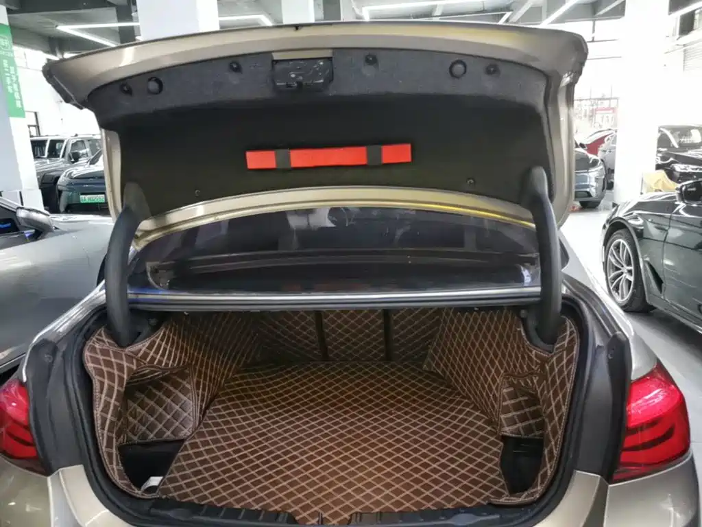 BMW 3 Series — миниатюра 19