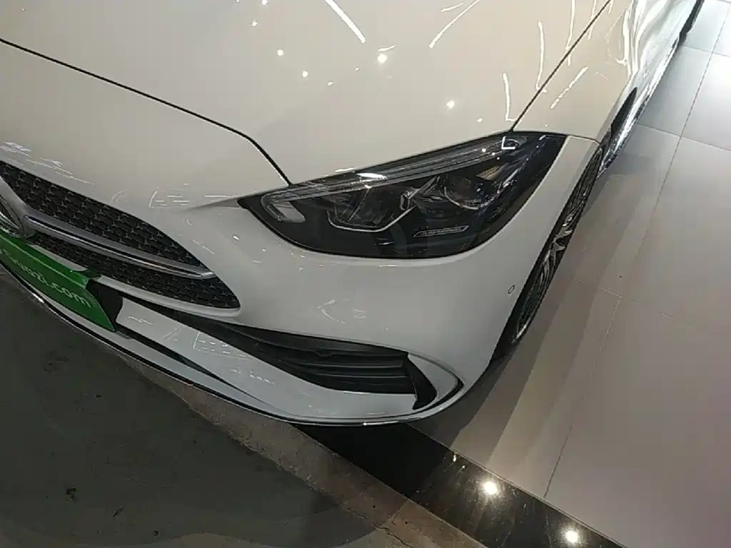 Mercedes-Benz C-Class — миниатюра 24