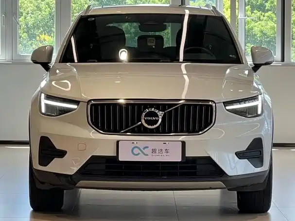 Volvo XC40 — миниатюра 2