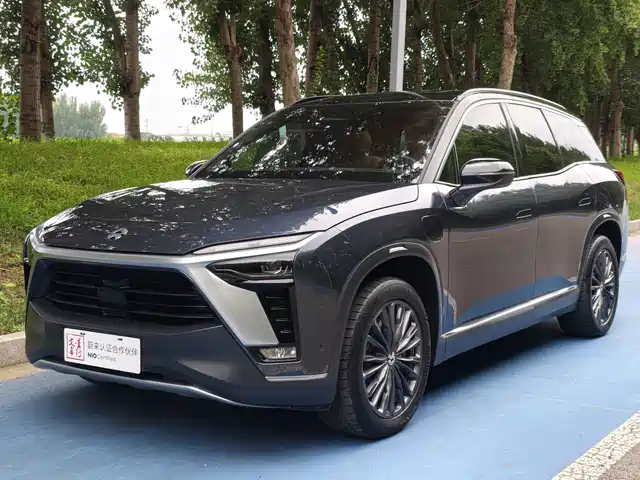 2021 Nio ES8