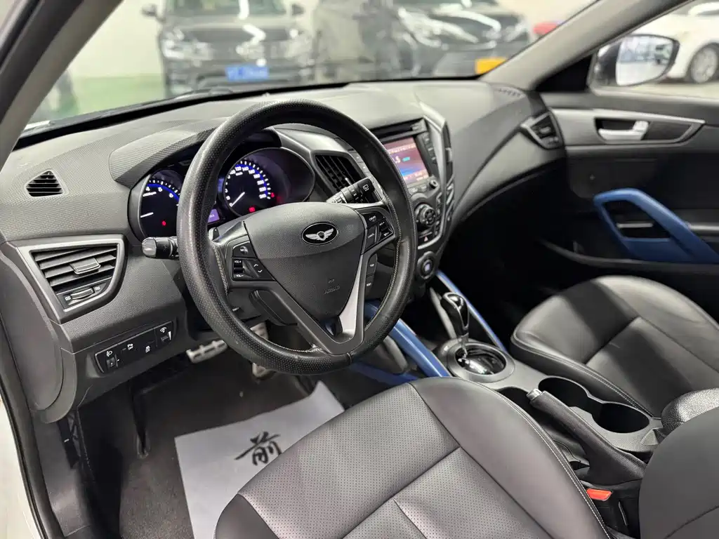 Hyundai Veloster — миниатюра 5