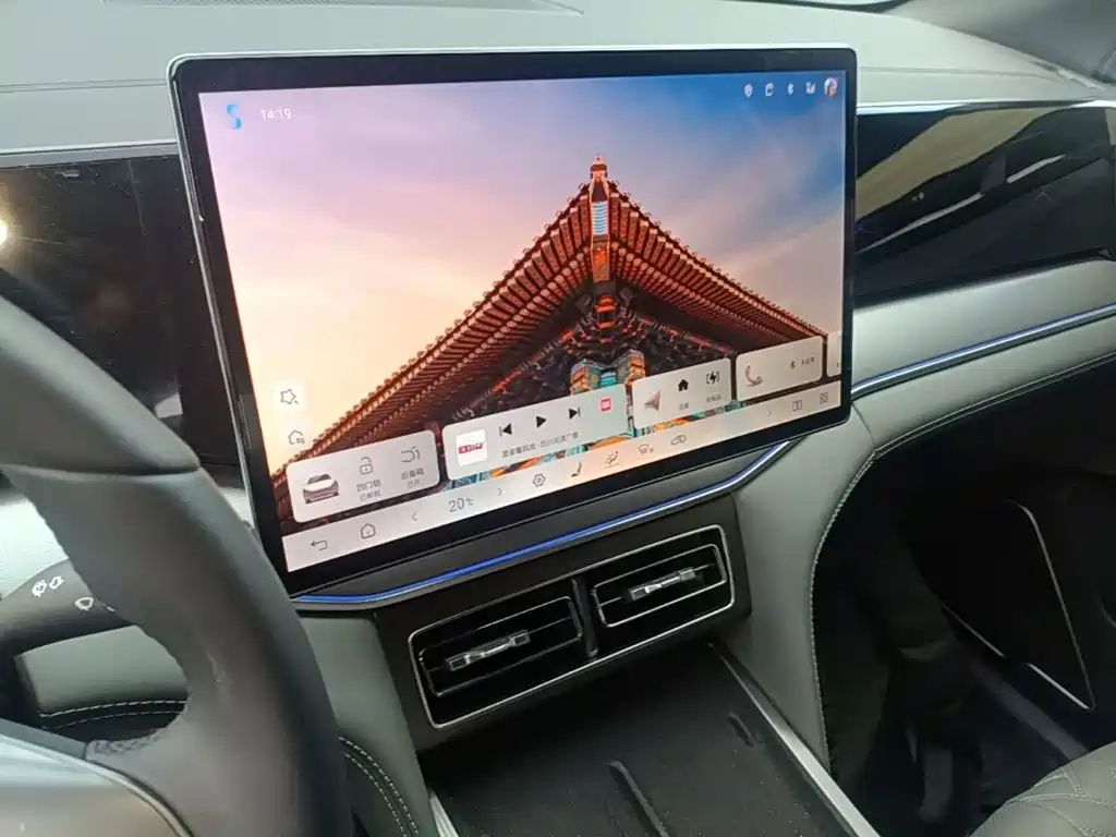 BYD L DM-i — миниатюра 13