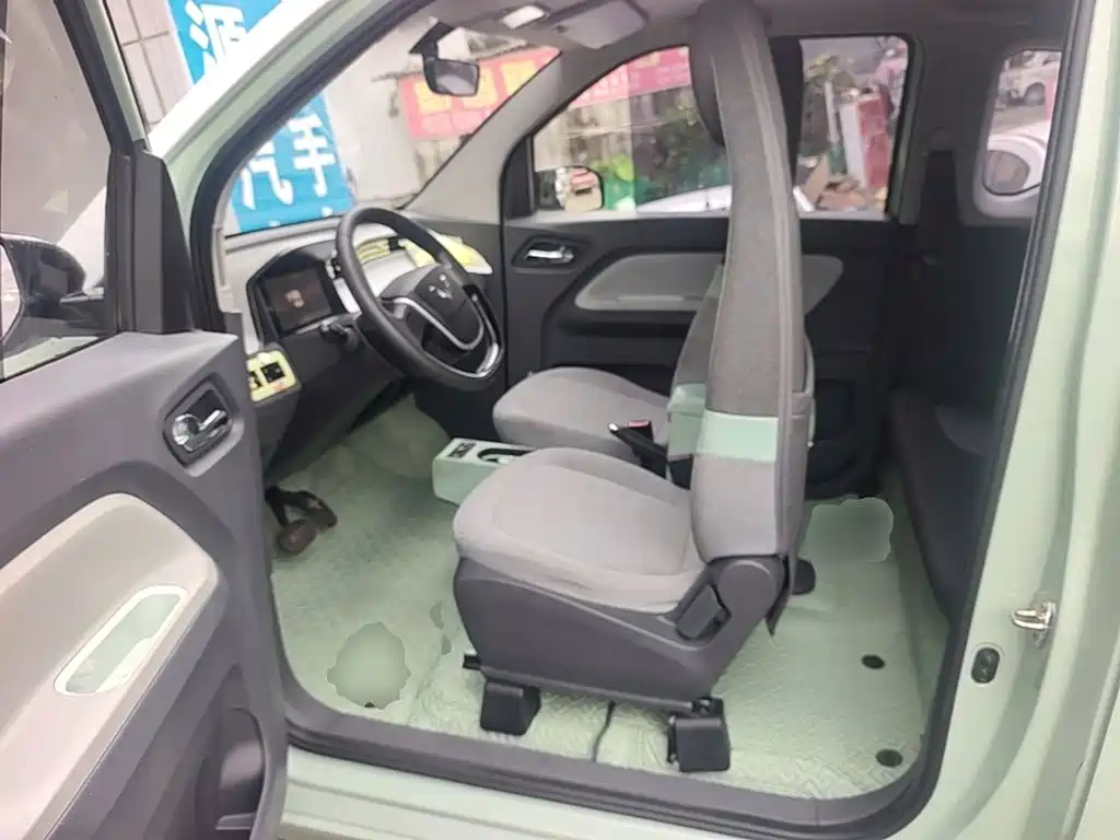 Wuling MINIEV — миниатюра 15