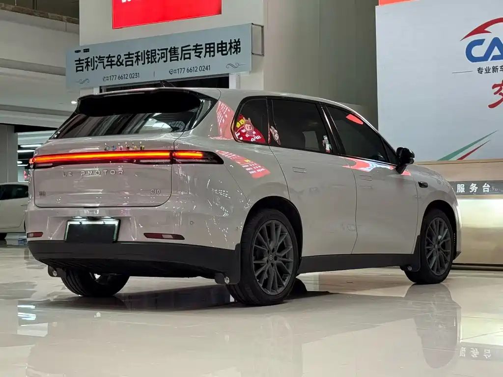 Leapmotor Leapmotor C10 — миниатюра 7