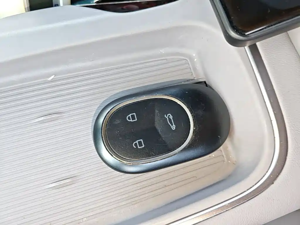 NIO EC6 — миниатюра 9