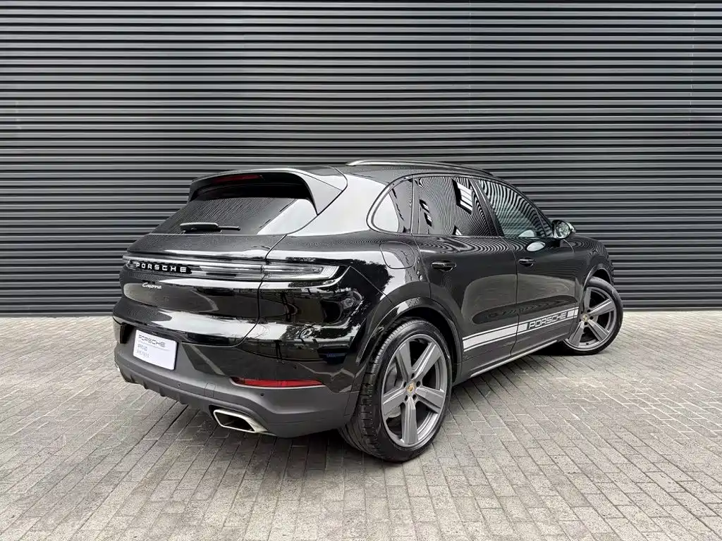 Porsche Cayenne — миниатюра 3