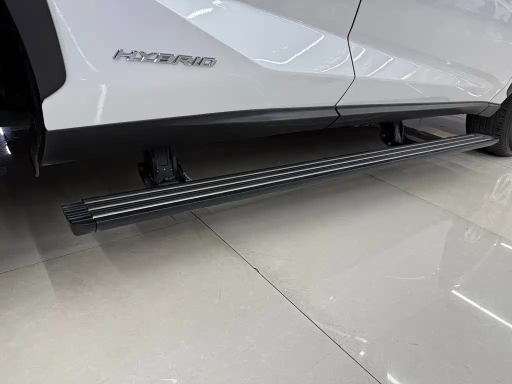 Lexus NX — миниатюра 16